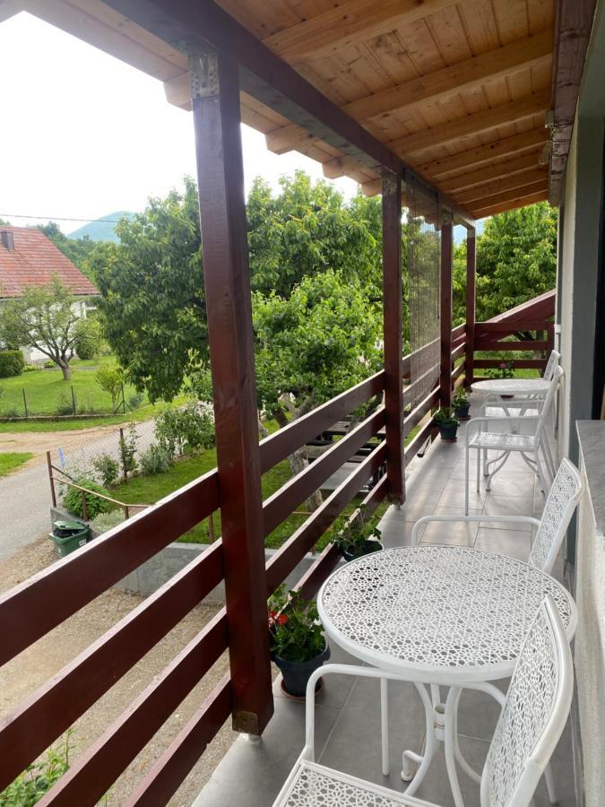Apartman Laura Смолянац Екстериор снимка