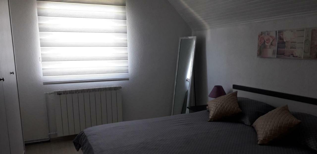 Apartman Laura Смолянац Екстериор снимка